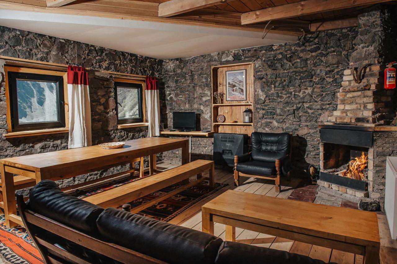 Kazbegi Hut Villa Eksteriør billede